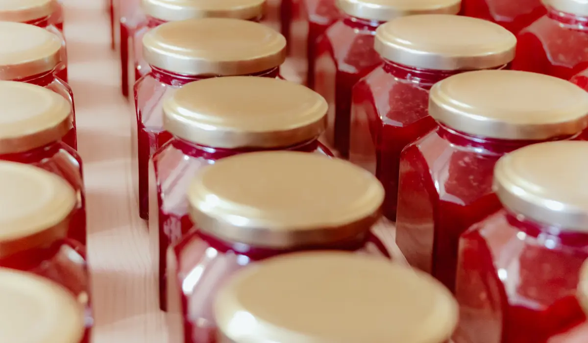 Esperienza alla scoperta della coltivazione delle rose e della “vendemmia rosa” nel Chianti