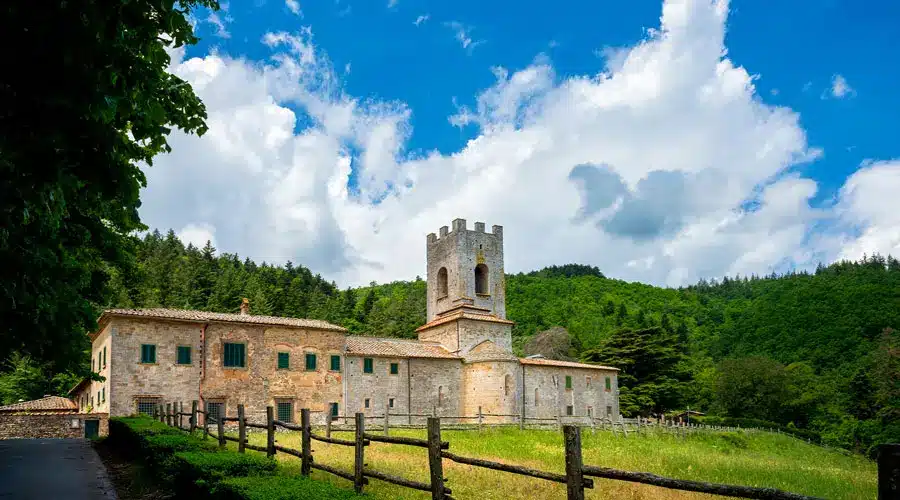 L'Abbazia di Badia a Coltibuono dove nacque il vino Chianti