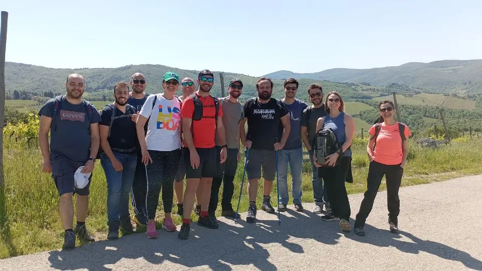Esperienze di Team Building in Toscana con trekking tra le colline del Chianti