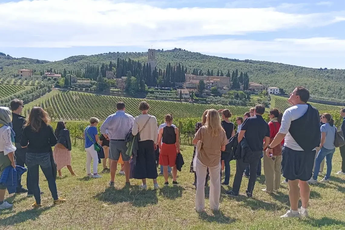 A team during an Outdoor Team Building experience in the Chianti region of Tuscany organized by WeHike